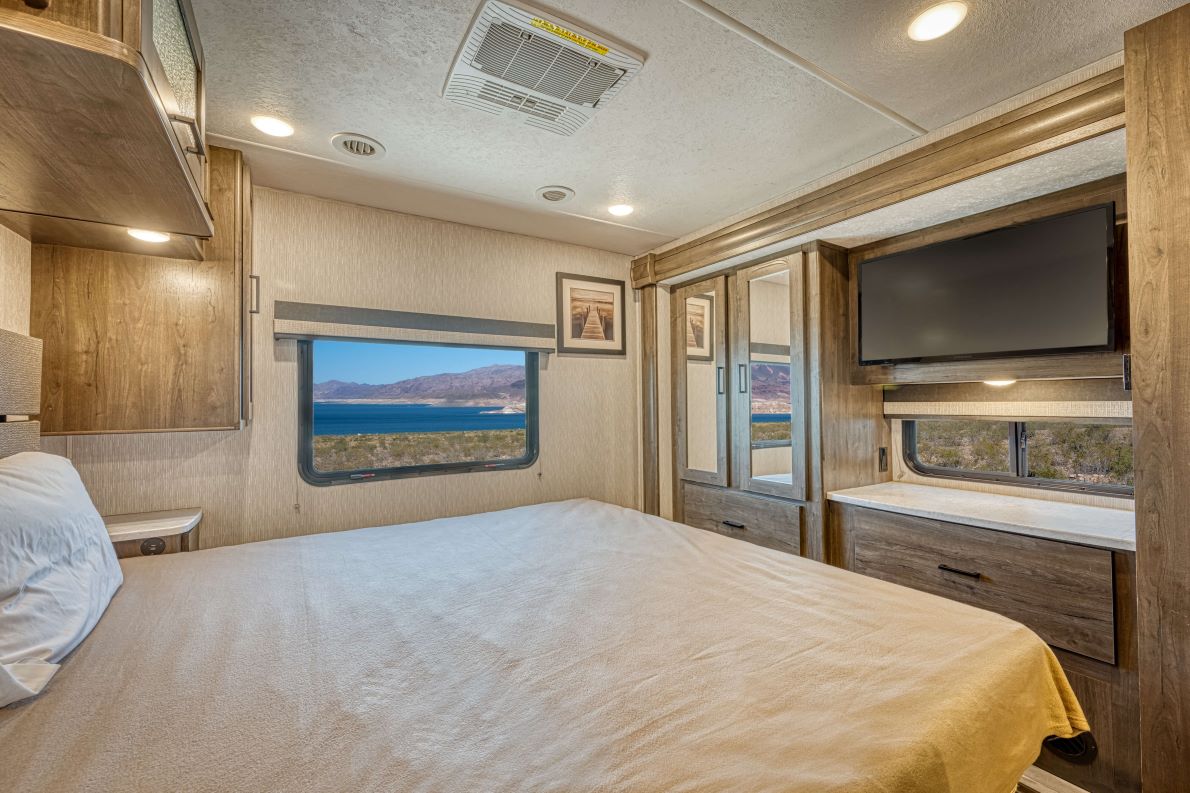 Class A Luxury Sleeper (AF) for Rent 